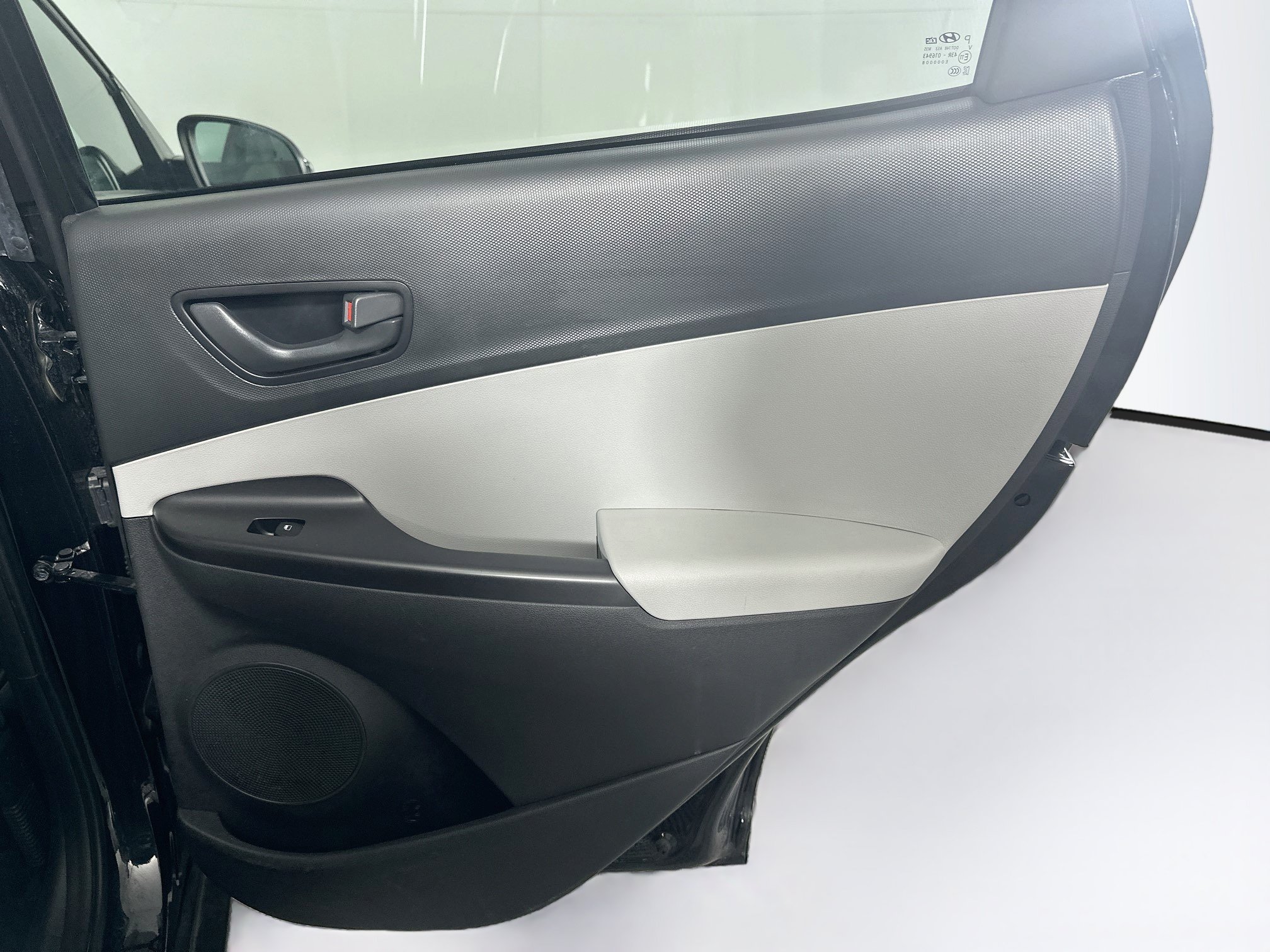 Used 2023 Hyundai Kona SEL FWD image 28