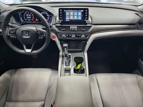Used 2018 Honda Accord EX image 18