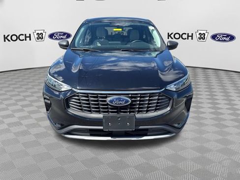 Used 2023 Ford Escape Active w/ Tech Pack #1 AWD/4WD image 2