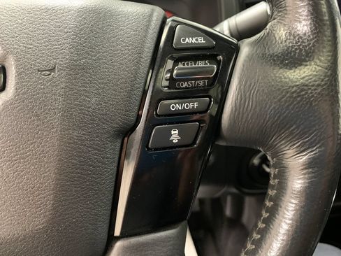 Used 2022 Nissan Frontier PRO-4X w/ Pro-4X Premium Package AWD/4WD image 16