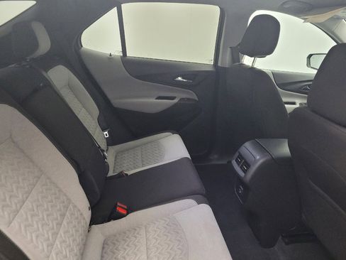 Used 2022 Chevrolet Equinox LS w/ LS Convenience Package FWD image 19