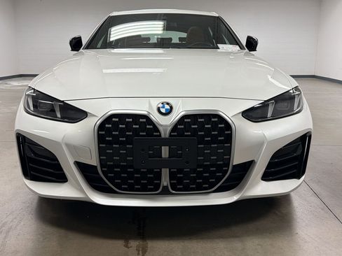 Certified 2025 BMW 430i xDrive w/ M Sport Package AWD/4WD image 5