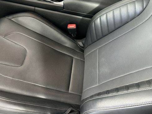 Used 2023 Hyundai Elantra Limited FWD image 20