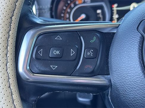 Used 2018 Jeep Wrangler Unlimited Sahara w/ Dual Top Group image 29