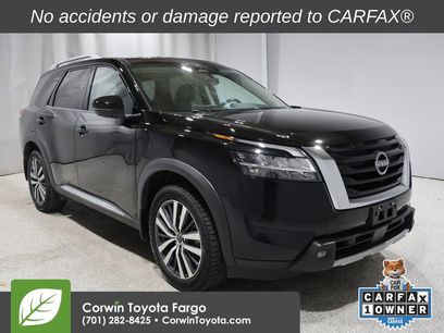Used 2022 Nissan Pathfinder Platinum w/ Cargo Package