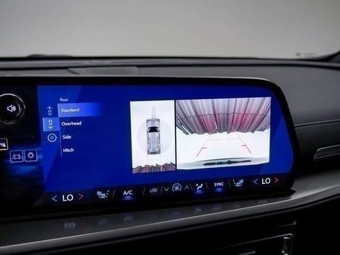 New 2026 Chevrolet Traverse LT w/ Enhanced Driving Package image 30