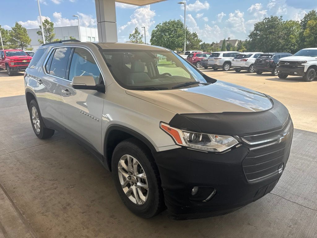 Used 2019 Chevrolet Traverse LT FWD image 3
