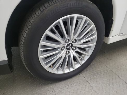 Used 2019 Mitsubishi Outlander SEL image 31