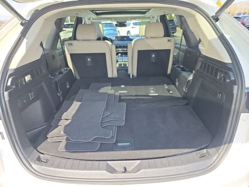 Used 2024 MAZDA CX-90 Plug-In Hybrid w/ Premium Pkg image 34