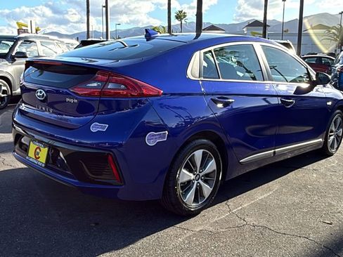 Used 2019 Hyundai Ioniq Plug-In Hybrid image 3