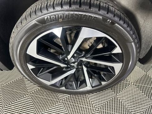 Used 2022 Mitsubishi Outlander SE AWD/4WD image 5