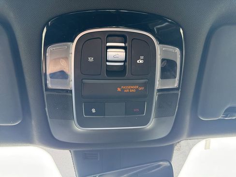 Used 2022 Hyundai Santa Cruz Limited image 34