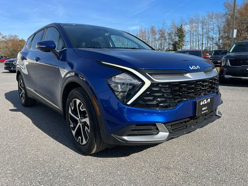 Used 2023 Kia Sportage EX image 10