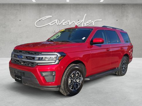 Used 2022 Ford Expedition XLT image 1