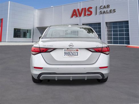 Used 2023 Nissan Sentra SV image 7