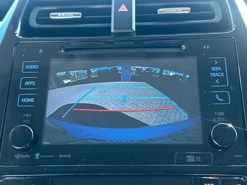 Used 2016 Toyota Prius Three Touring image 13