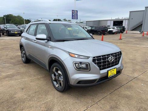 New 2026 Hyundai Venue SEL FWD image 39