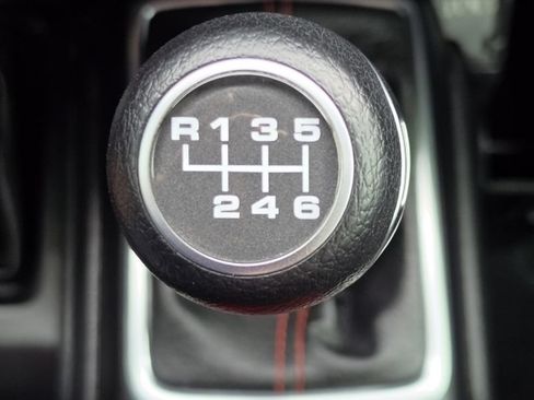 Used 2021 Jeep Wrangler Unlimited Rubicon AWD/4WD image 29