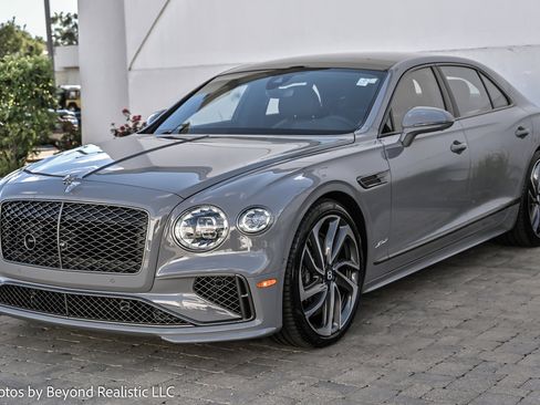 New 2025 Bentley Flying Spur Plug-In Hybrid image 3