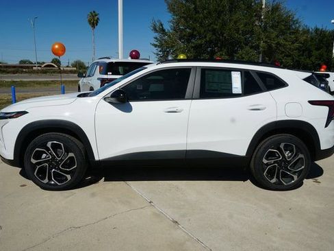 New 2026 Chevrolet Trax RS w/ Driver Confidence Package image 11