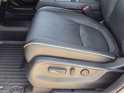 Used 2025 Honda Odyssey Elite image 13
