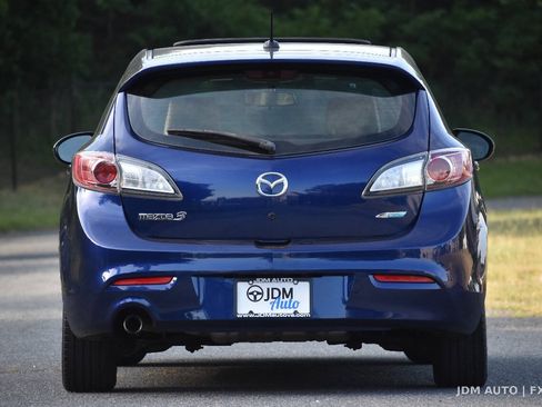 Used 2012 MAZDA MAZDA3 i Grand Touring w/ Tech Pkg FWD image 6