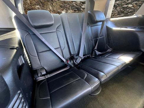 Used 2015 Chevrolet Tahoe LT image 23