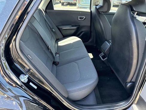 Used 2025 Kia K4 FWD image 11