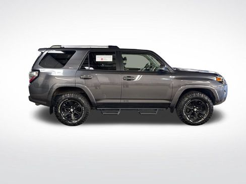 Certified 2019 Toyota 4Runner SR5 Premium AWD/4WD image 6