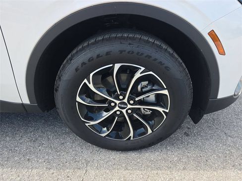 New 2026 Lincoln Nautilus Premier AWD/4WD image 25
