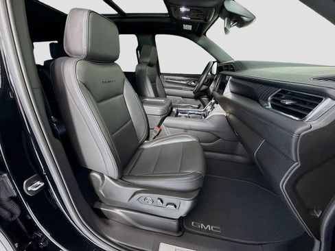 Used 2024 GMC Yukon Denali image 21