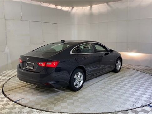 Used 2022 Chevrolet Malibu LS w/ LPO, Convenience Package 1 image 8