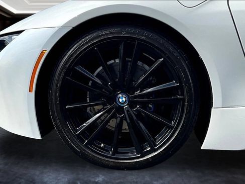 Used 2019 BMW i8 Roadster AWD/4WD image 25