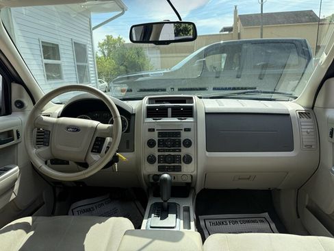 Used 2011 Ford Escape XLT w/ 202A Rapid Spec Order Code FWD image 14