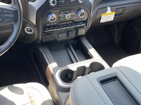 Used 2019 GMC Sierra 1500 SLT w/ SLT Premium Plus Package AWD/4WD image 15
