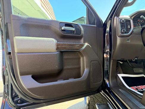 Used 2020 Chevrolet Silverado 1500 LT image 18