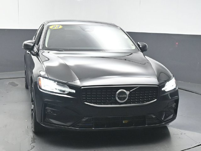 Used 2023 Volvo S60 B5 Plus FWD image 3
