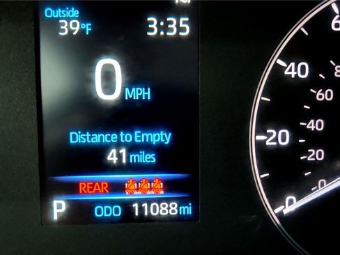 Certified 2024 Toyota Corolla LE image 25