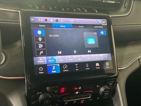 Used 2023 Jeep Grand Cherokee L Limited image 15