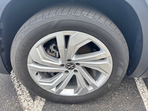 Used 2023 Volkswagen Atlas SE FWD image 29