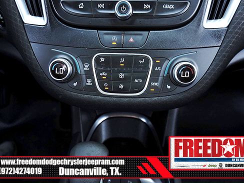 Used 2024 Chevrolet Malibu LT FWD image 22