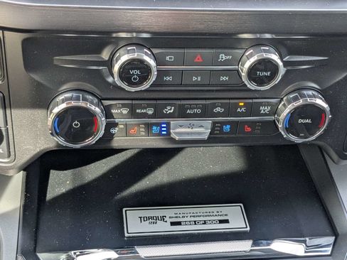 New 2026 Ford F250 Lariat w/ Black Appearance Package AWD/4WD image 24