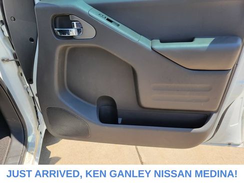 Used 2018 Nissan Frontier SV w/ Value Truck Package AWD/4WD image 21