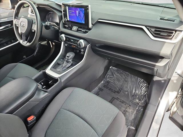 Used 2024 Toyota RAV4 XLE FWD image 27