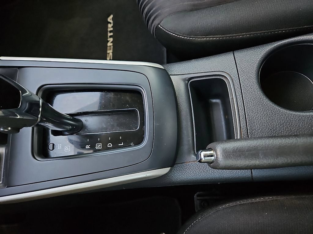Used 2019 Nissan Sentra SV w/ Special Edition Package FWD image 23