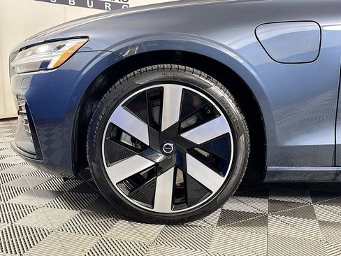Used 2024 Volvo S60 T8 Ultimate w/ Climate Package image 33