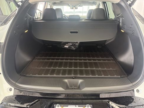 Used 2026 Nissan Murano Platinum image 11