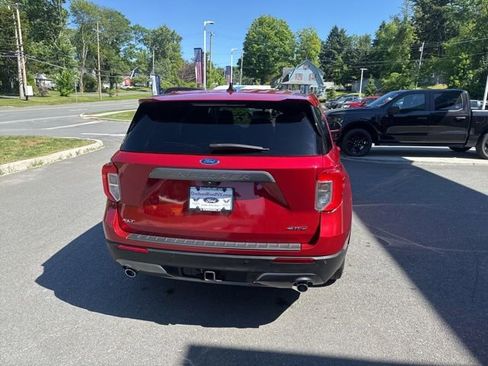 Used 2023 Ford Explorer XLT w/ Equipment Group 202A AWD/4WD image 7