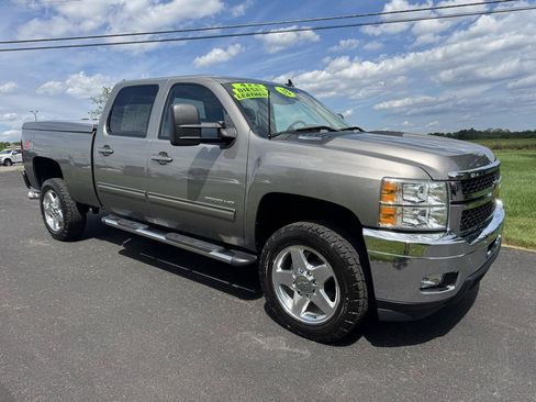 Used 2013 Chevrolet Silverado 2500 LTZ w/ LTZ Plus Package AWD/4WD image 7