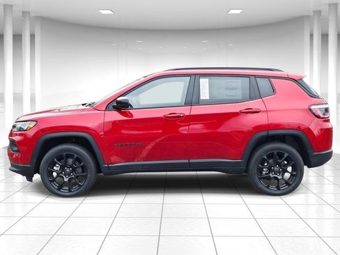 New 2026 Jeep Compass Latitude AWD/4WD image 6